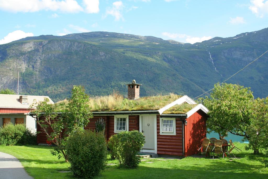 Dalsoren Camping Og Hytter Luster Habitación foto